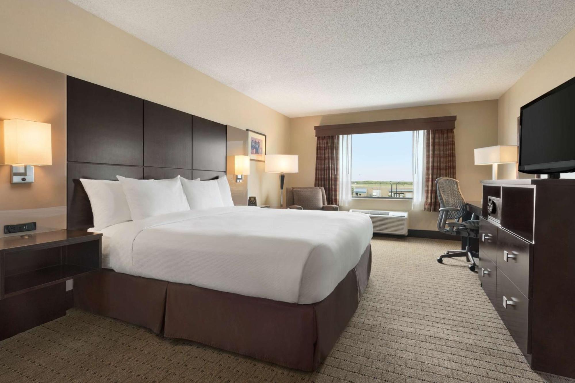 Hotel Doubletree By Hilton Wichita Airport Exteriér fotografie