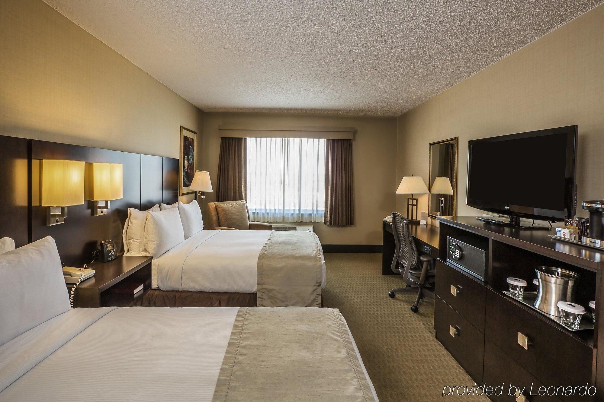 Hotel Doubletree By Hilton Wichita Airport Exteriér fotografie