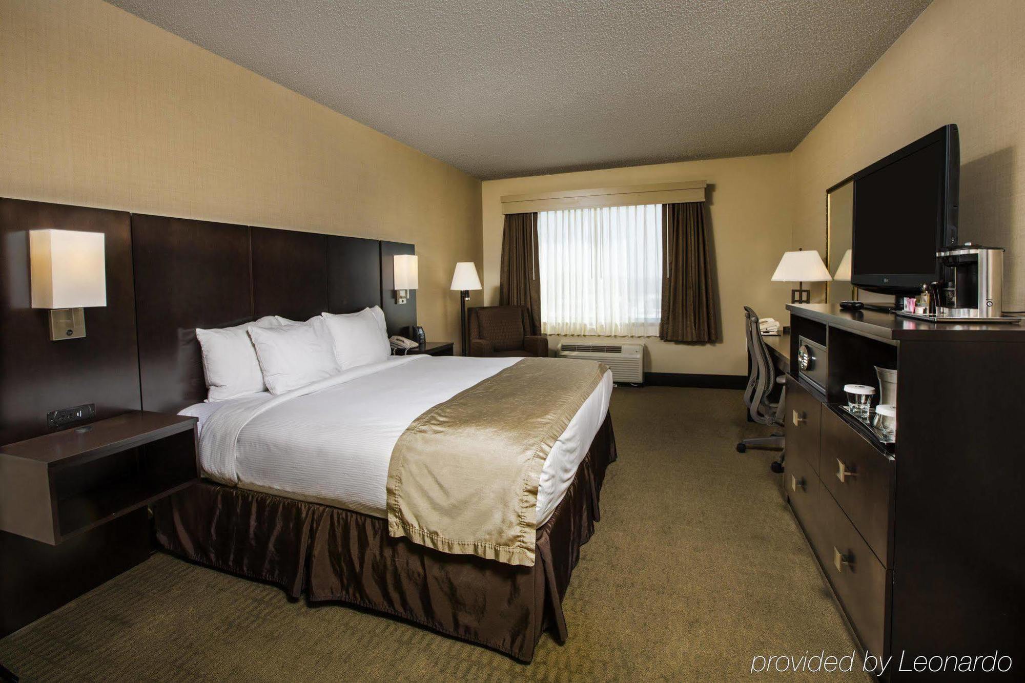 Hotel Doubletree By Hilton Wichita Airport Exteriér fotografie